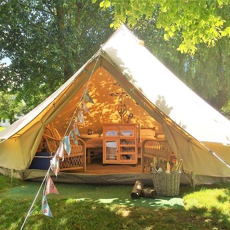 Oxford Riverside Glamping المظهر الخارجي الصورة