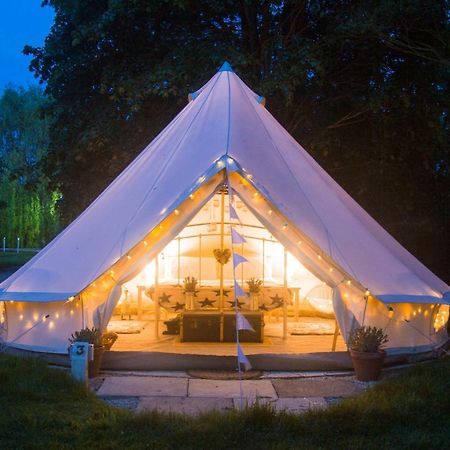 Oxford Riverside Glamping المظهر الخارجي الصورة