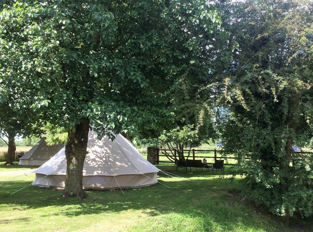 Oxford Riverside Glamping المظهر الخارجي الصورة