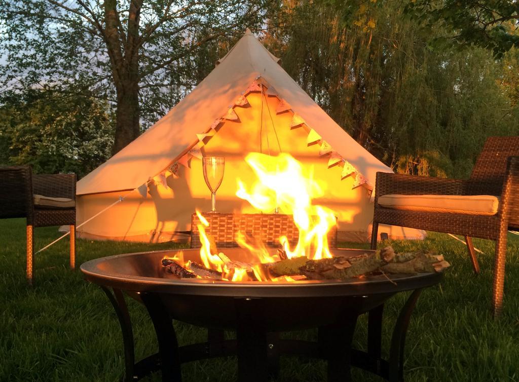 Oxford Riverside Glamping المظهر الخارجي الصورة